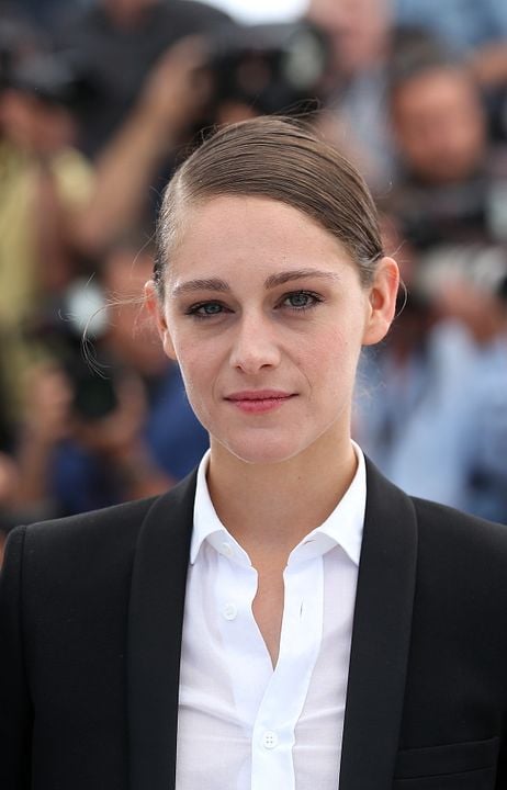 La langosta : Cobertura de revista Ariane Labed