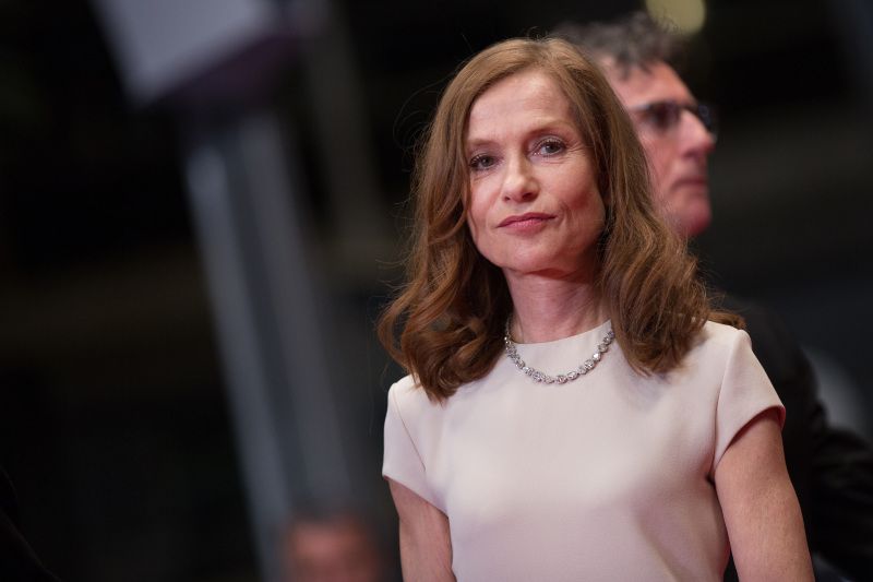 Más fuerte que las bombas : Cobertura de revista Isabelle Huppert