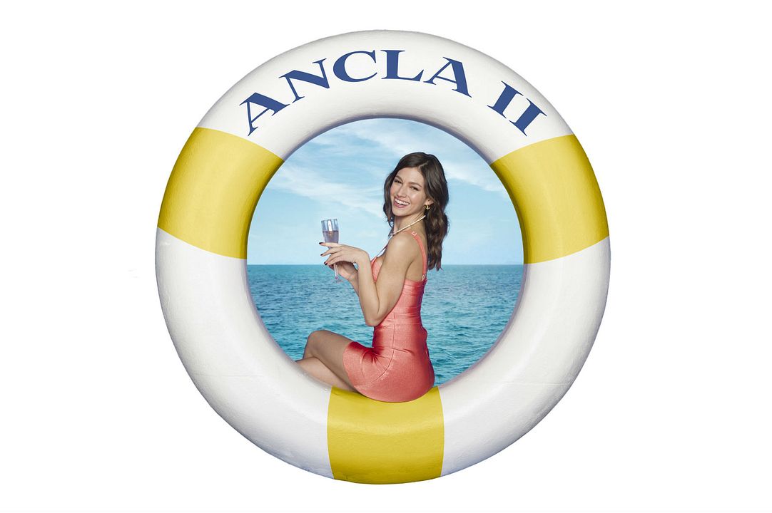 Cobertura de revista Úrsula Corberó