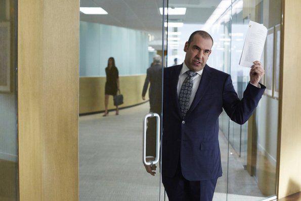 Suits : Foto Rick Hoffman