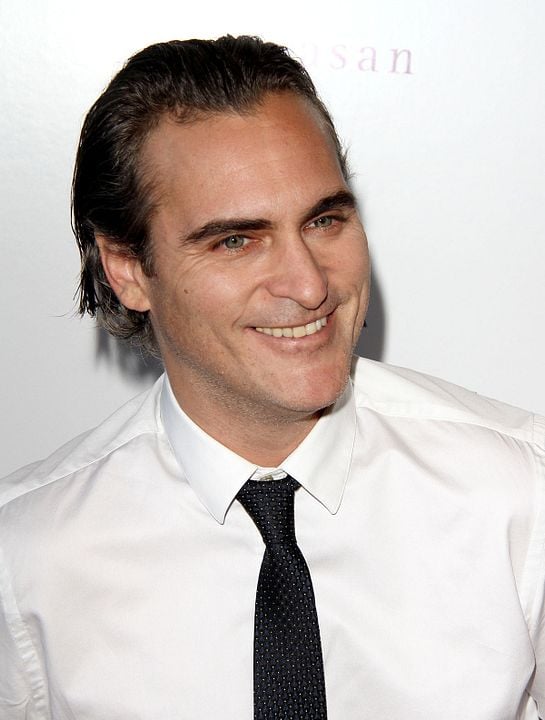 Un hombre irracional : Cobertura de revista Joaquin Phoenix