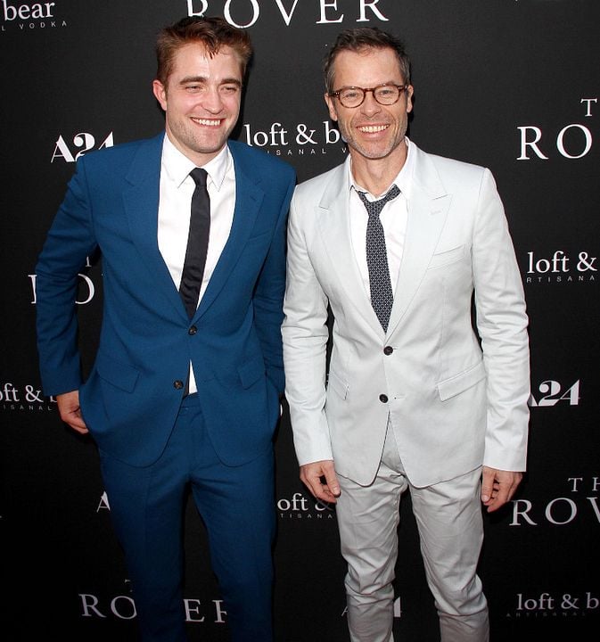 Cobertura de revista Guy Pearce, Robert Pattinson