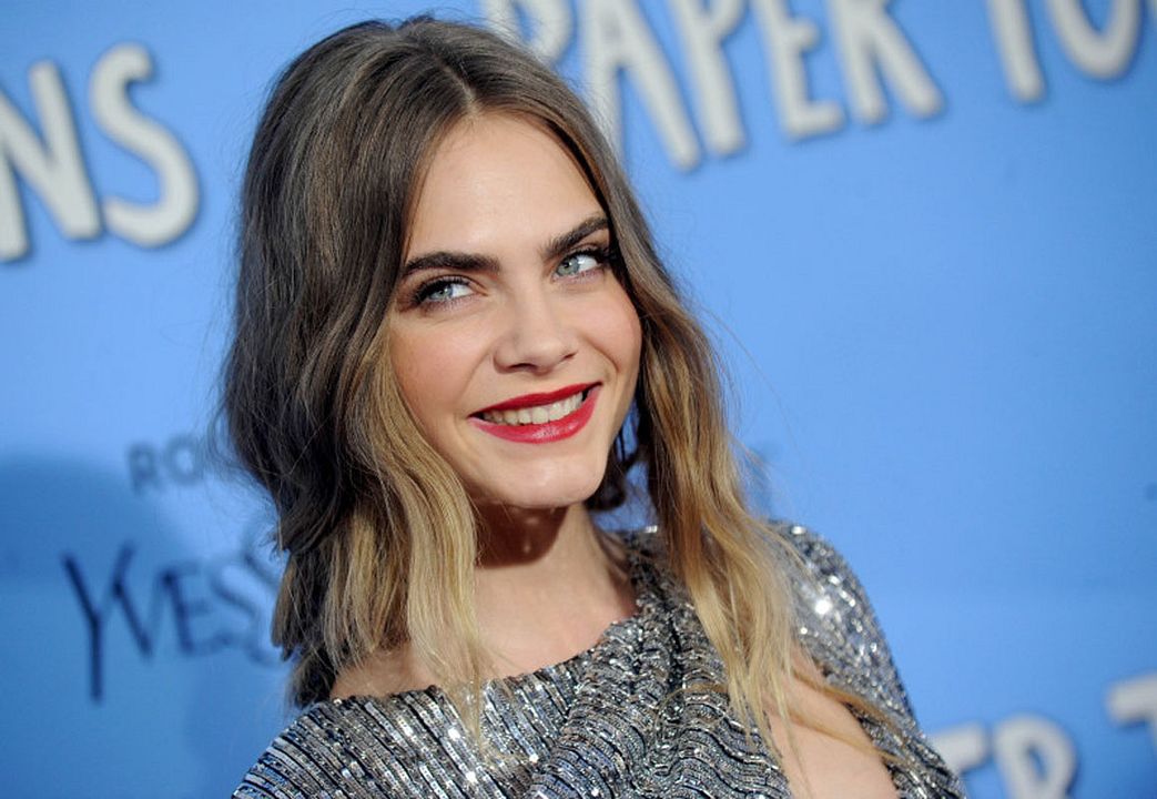 Ciudades de papel : Cobertura de revista Cara Delevingne