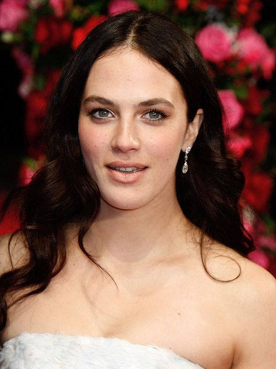 Póster Jessica Brown Findlay