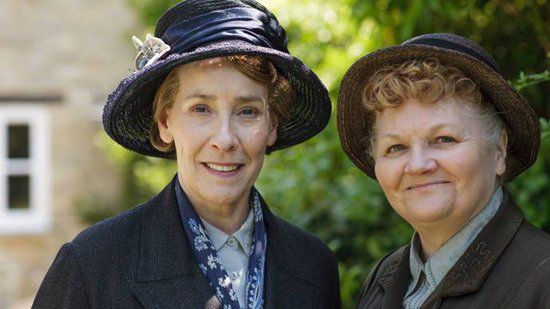 Foto Phyllis Logan, Lesley Nicol