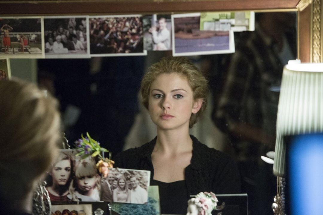 Petals on the Wind : Foto