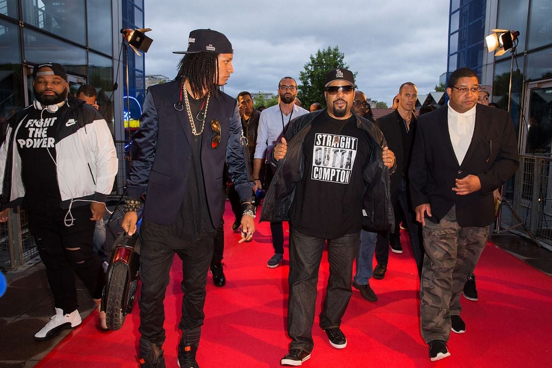 Letras explícitas : Cobertura de revista