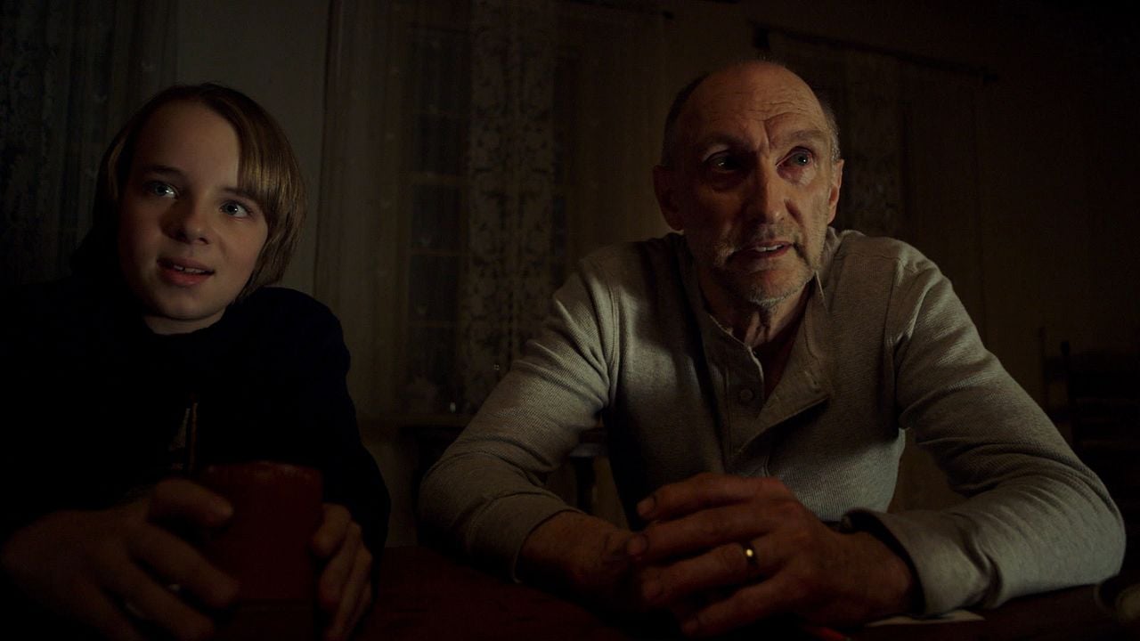 Los huéspedes : Foto Ed Oxenbould