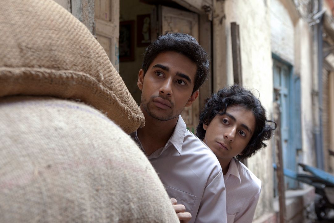 Foto Tony Revolori, Suraj Sharma