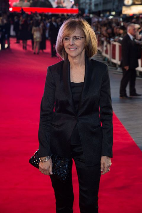 Pasante de moda : Cobertura de revista Nancy Meyers