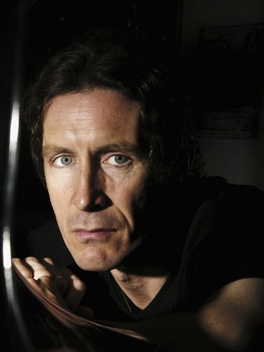 Póster Paul McGann