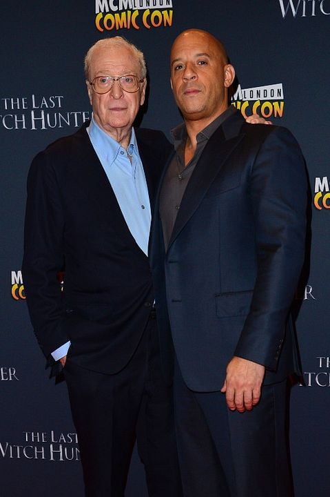 El último cazador de brujas : Cobertura de revista Vin Diesel, Michael Caine