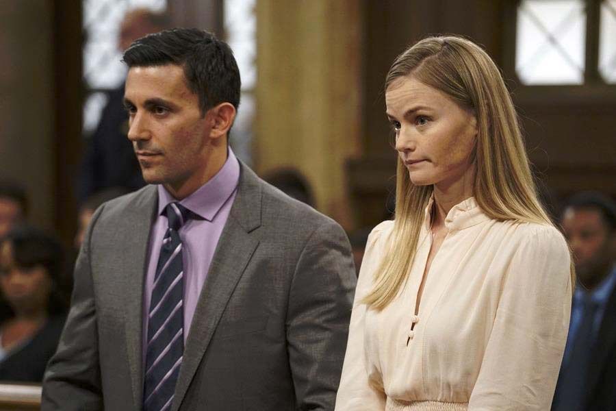 La Ley Y El Orden: UVE : Foto Lindsay Pulsipher