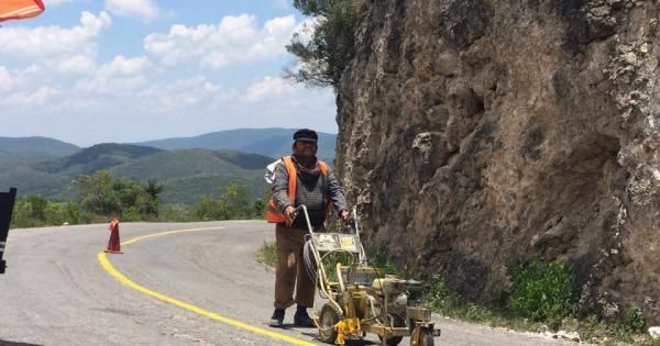 La delgada línea amarilla : Foto