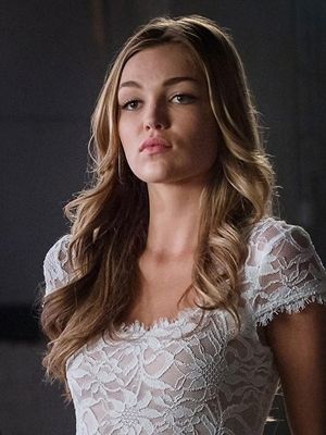 Póster Lili Simmons