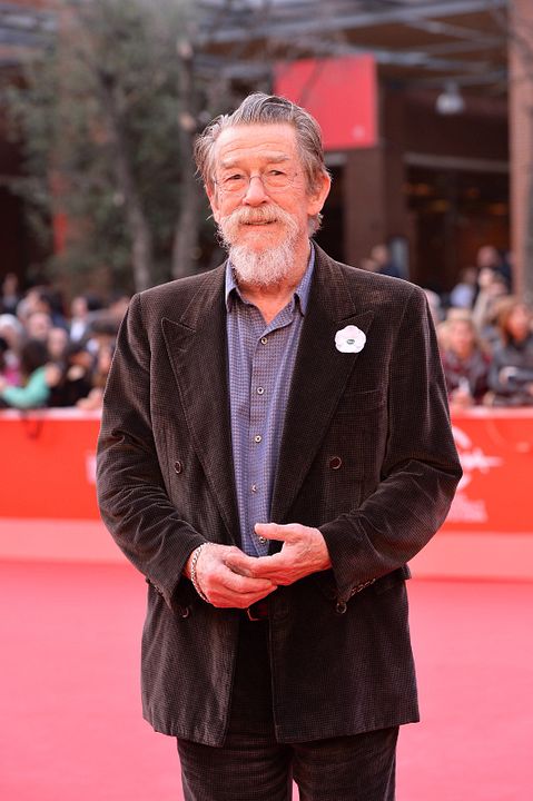 Cobertura de revista John Hurt