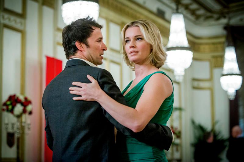 Foto Noah Wyle, Rebecca Romijn