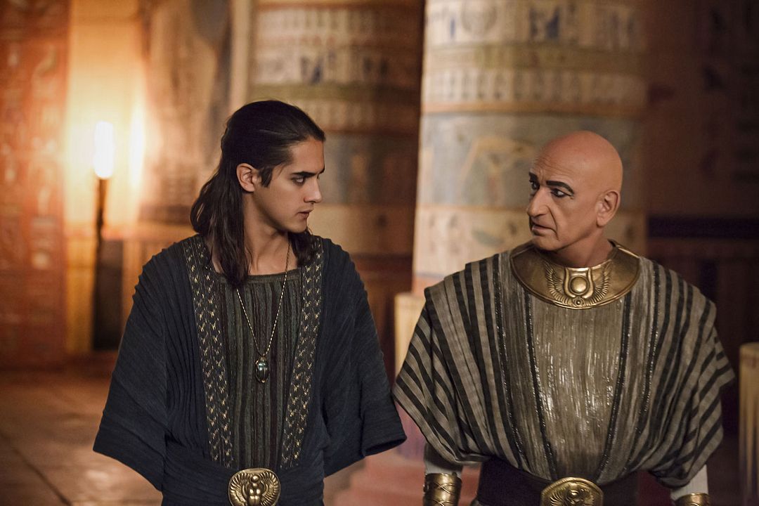 Foto Avan Jogia, Ben Kingsley