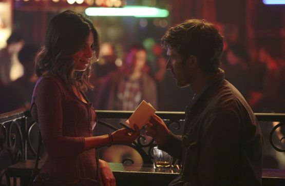 Foto Zach Gilford, Floriana Lima