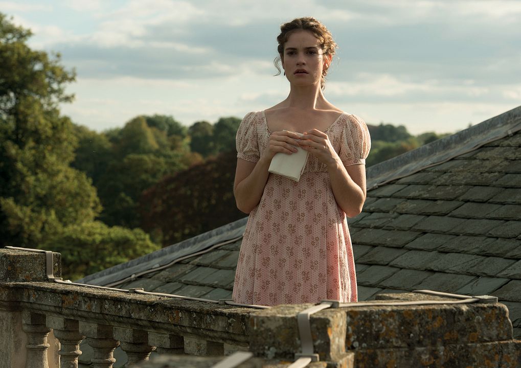 Orgullo + prejuicio + zombis : Foto Lily James