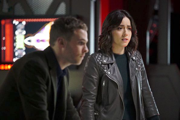 Agentes de S.H.I.E.L.D. : Foto Chloe Bennet, Iain De Caestecker