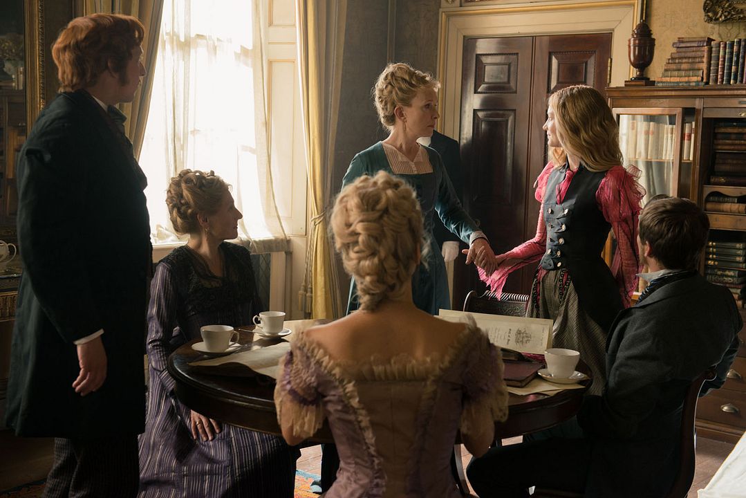 Alicia a través del espejo : Foto Mia Wasikowska