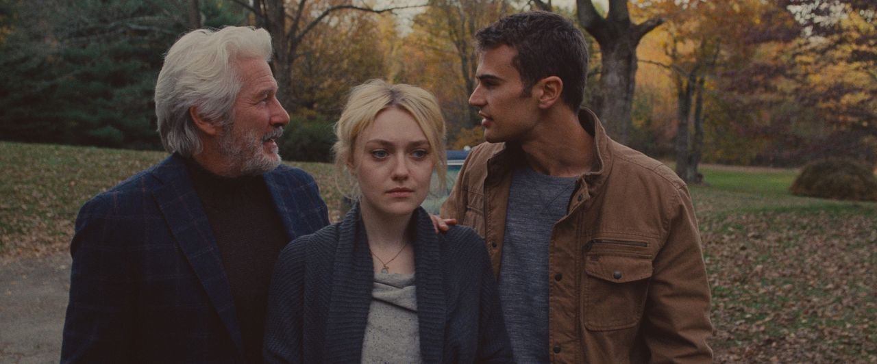 Foto Richard Gere, Theo James, Dakota Fanning