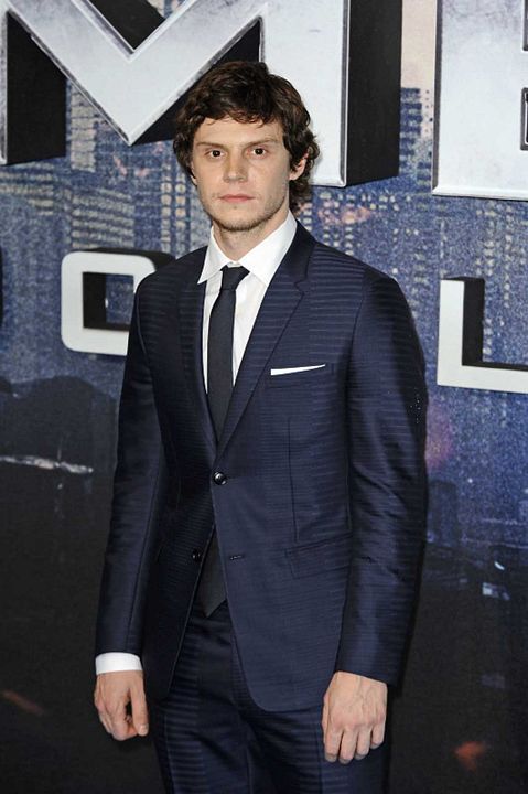 X-Men: Apocalipsis : Cobertura de revista Evan Peters