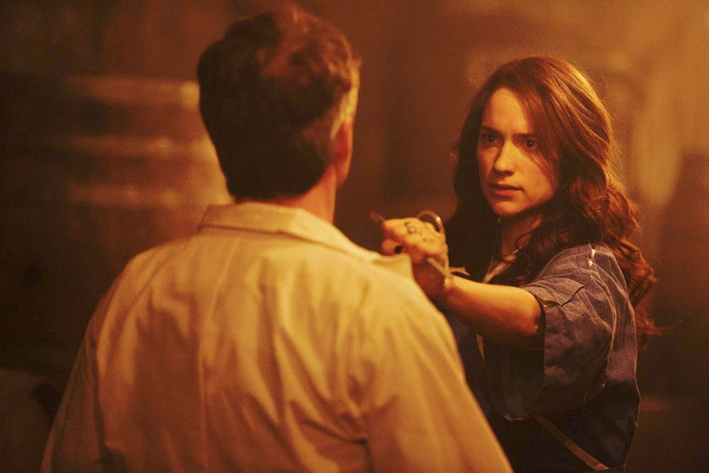 Wynonna Earp : Foto Melanie Scrofano