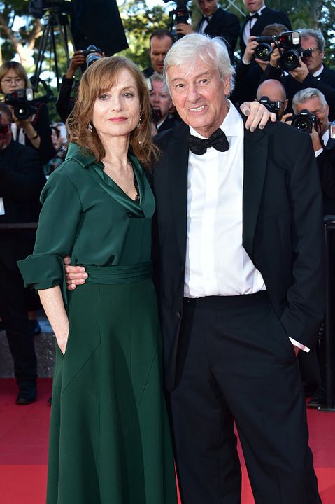 Elle: abuso y seducción : Cobertura de revista Paul Verhoeven, Isabelle Huppert