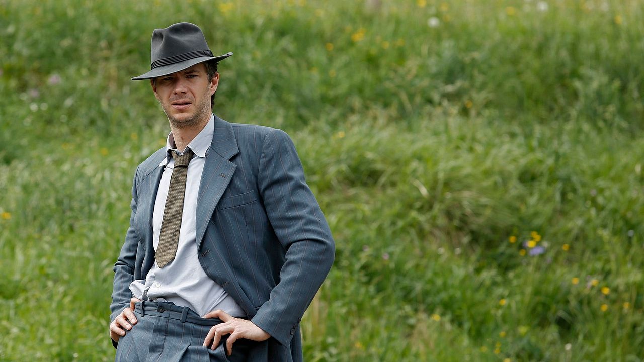 Gernika : Foto James D'Arcy