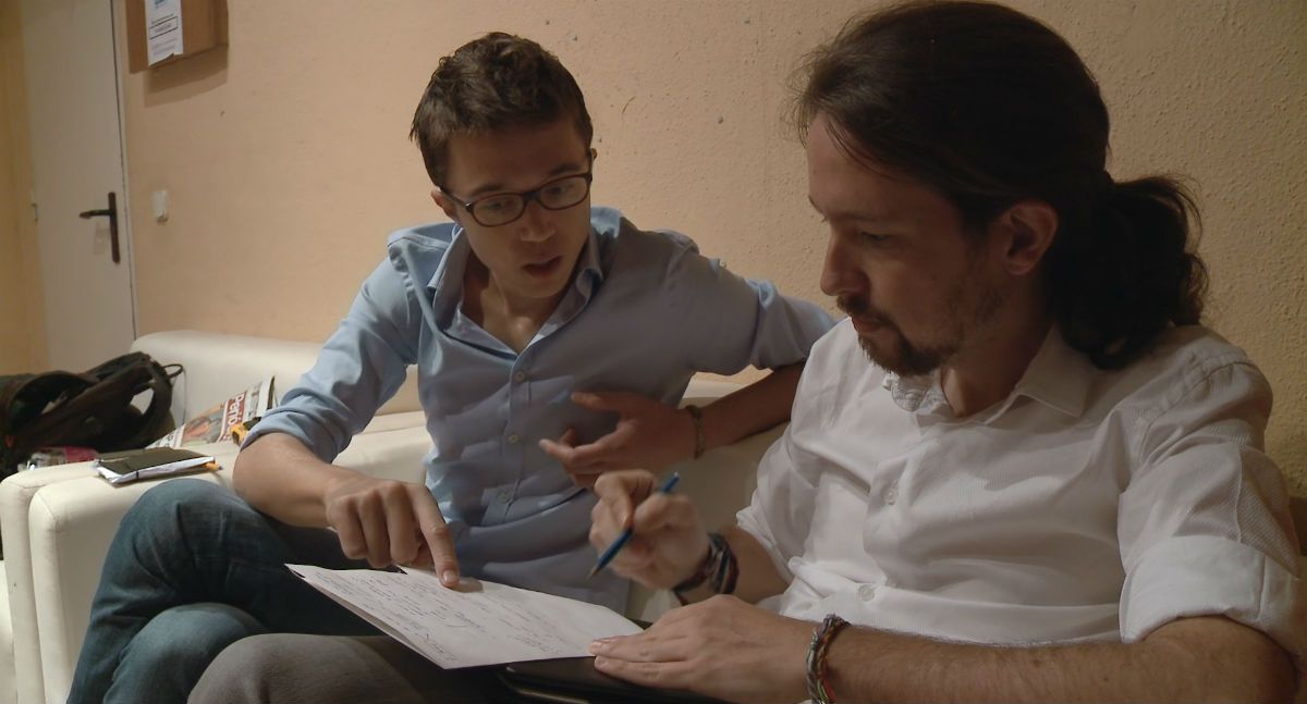 Política, Manual de Instrucciones : Foto