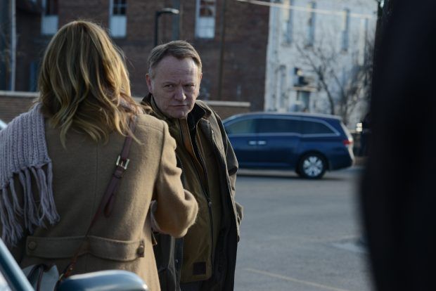 Ciertas mujeres : Foto Jared Harris