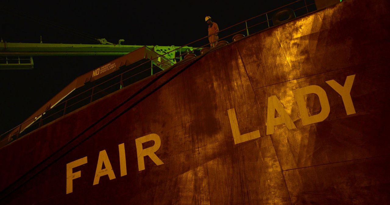 Dead Slow Ahead : Foto