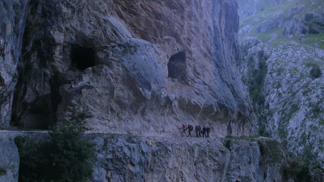 Footprints: El camino de tu vida : Foto