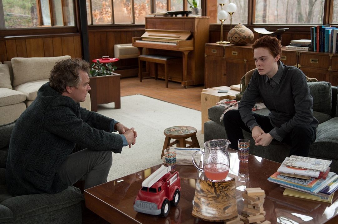 Conociendo a Ray : Foto Elle Fanning, Tate Donovan
