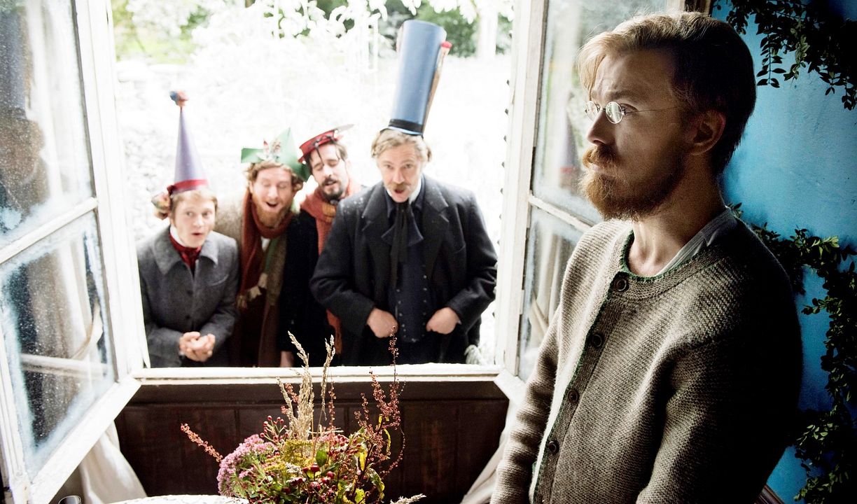 Paula : Foto Albrecht Schuch