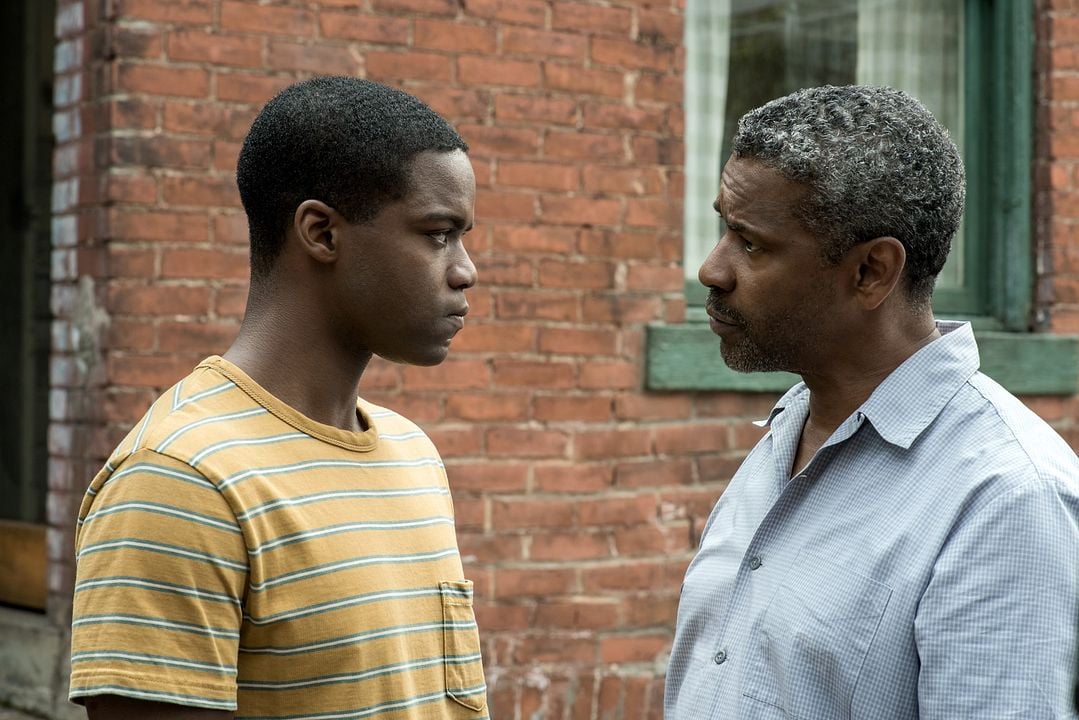 Barreras : Foto Jovan Adepo, Denzel Washington