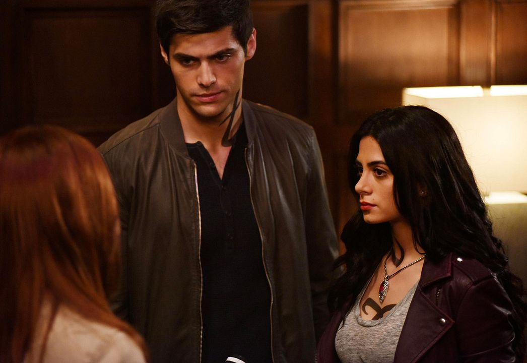 Shadowhunters : Foto Emeraude Toubia