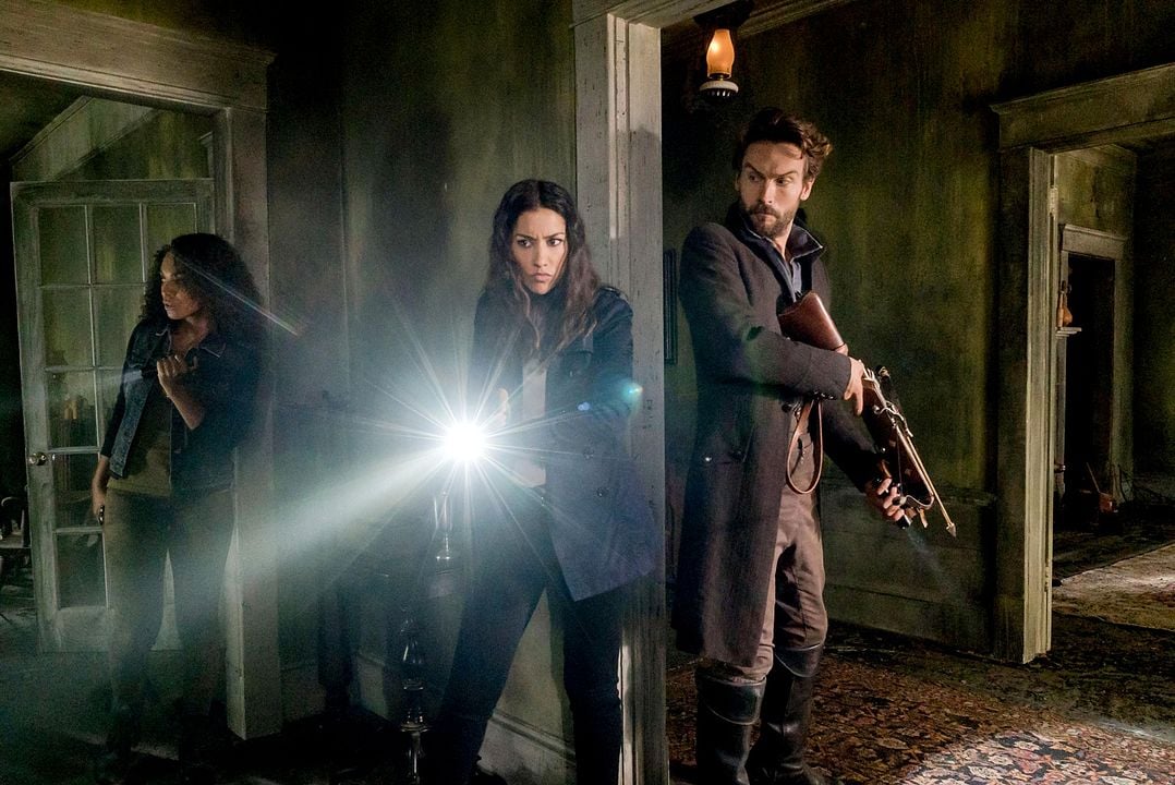 Foto Nicole Beharie, Tom Mison, Janina Gavankar