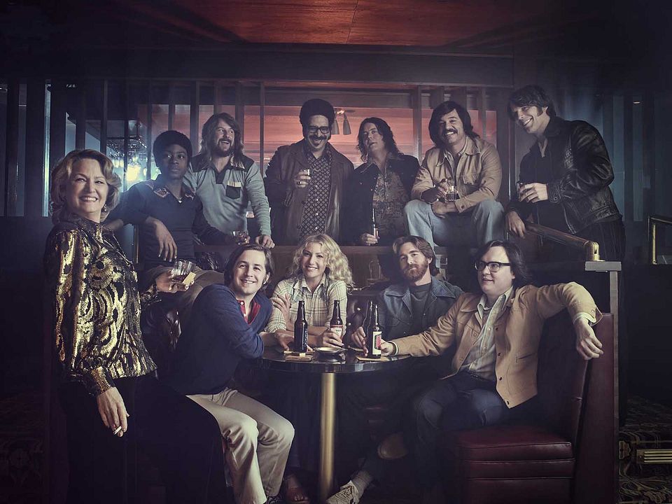 Foto Jake Lacy, Michael Angarano, Melissa Leo, RJ Cyler, Al Madrigal, Ari Graynor