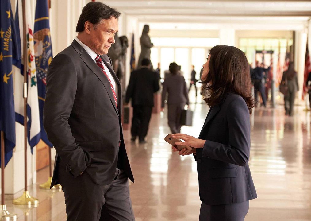 24: Legacy : Foto Sheila Vand, Jimmy Smits