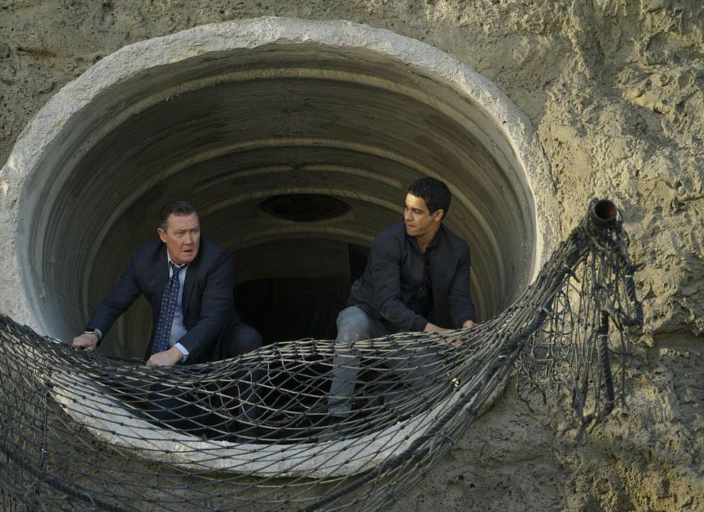 Scorpion : Foto Robert Patrick, Elyes Gabel