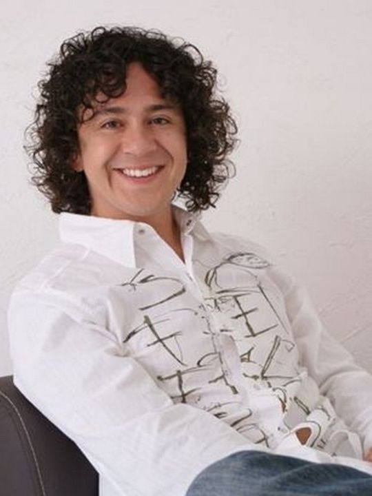 Póster Moises Ivan Mora