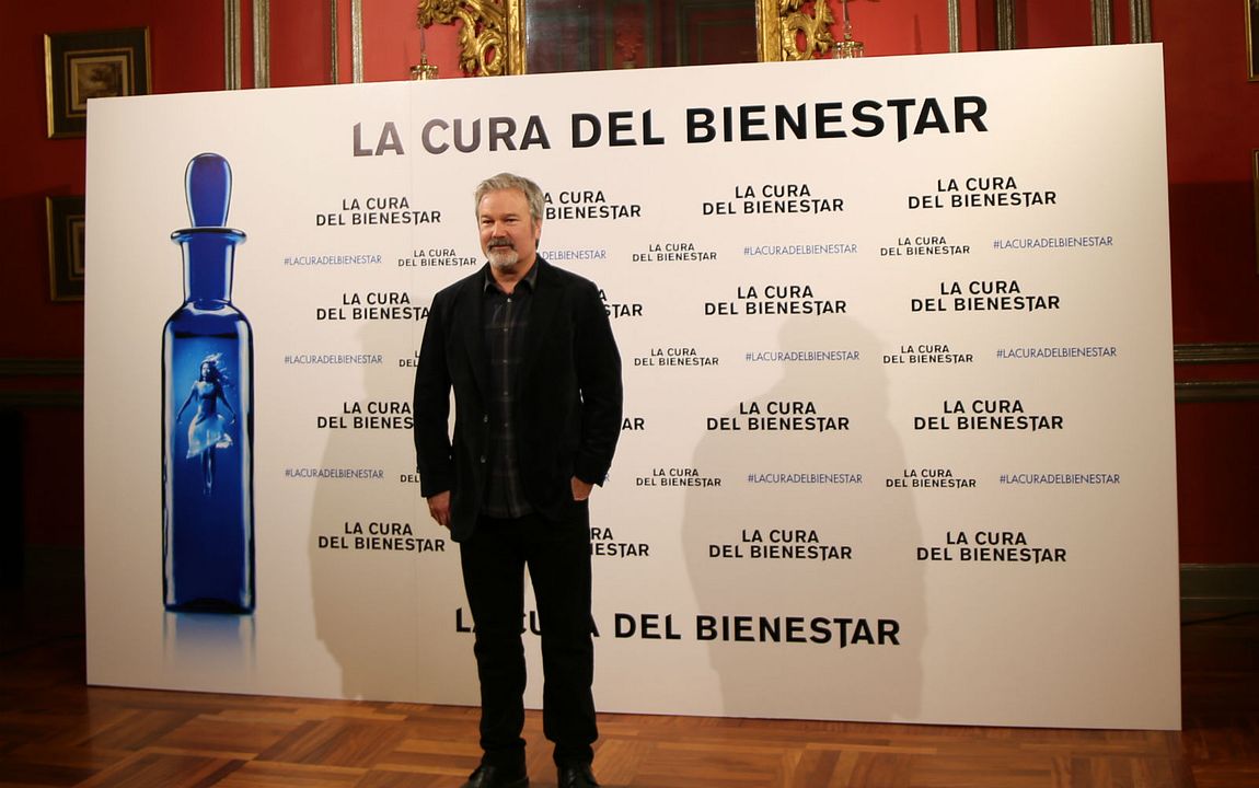 La cura siniestra : Cobertura de revista