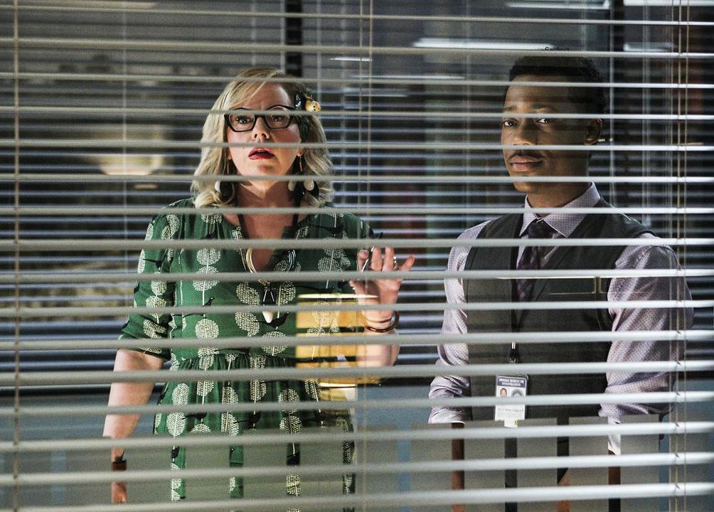 Mentes criminales: sin fronteras : Foto Kirsten Vangsness, Tyler James Williams