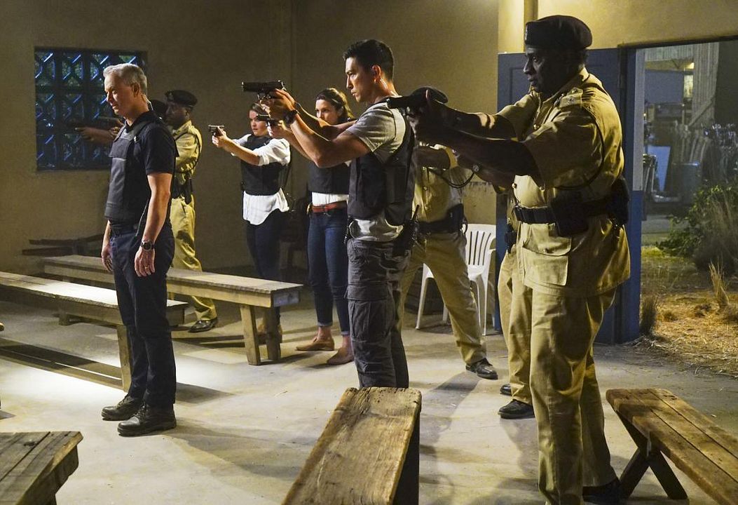 Mentes criminales: sin fronteras : Foto Gary Sinise, Daniel Henney