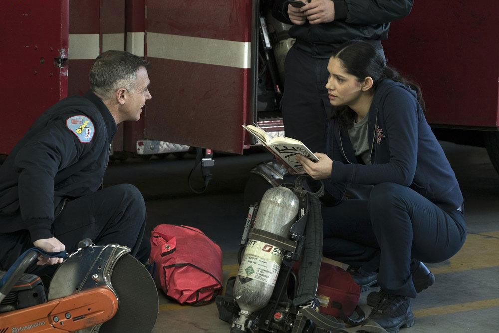 Chicago Fire : Foto David Eigenberg, Monica Raymund