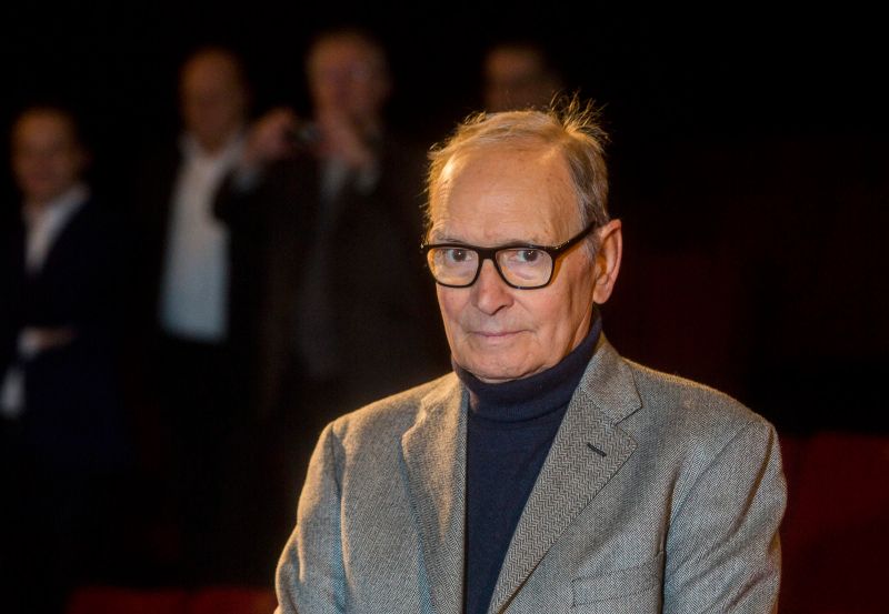 Cobertura de revista Ennio Morricone