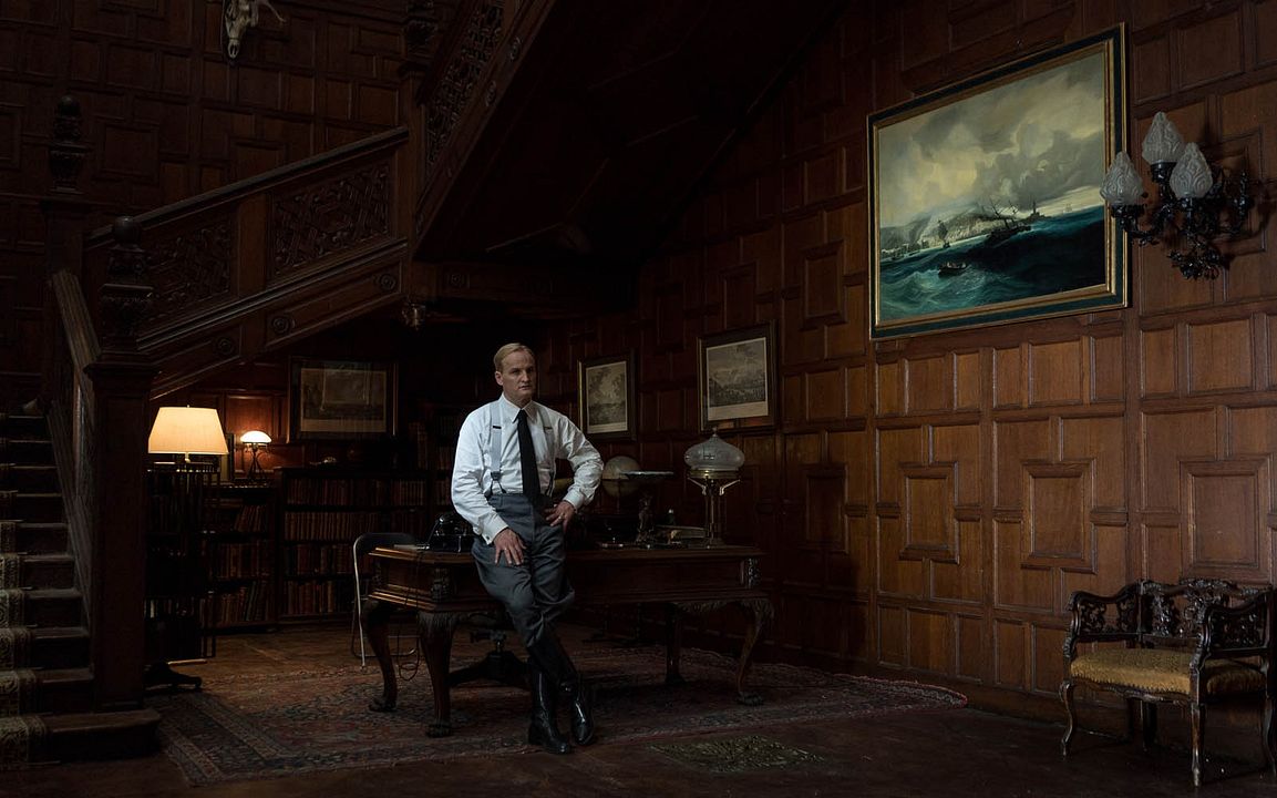 El hombre del corazón de hierro : Foto Jason Clarke